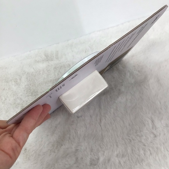 Belkin Boostcharge Dual Wireless Charging Pads 10W QI=certified Charger Pad - Picture 5 of 5